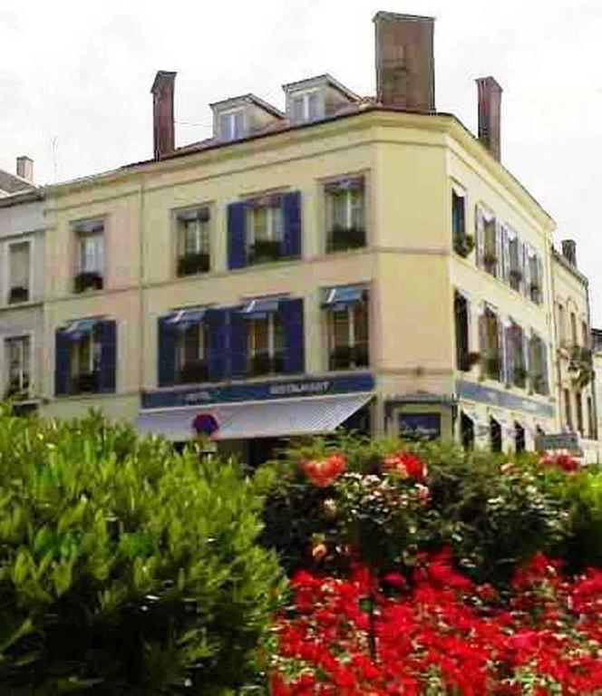 Hotel De La Cloche Épernay Exterior foto